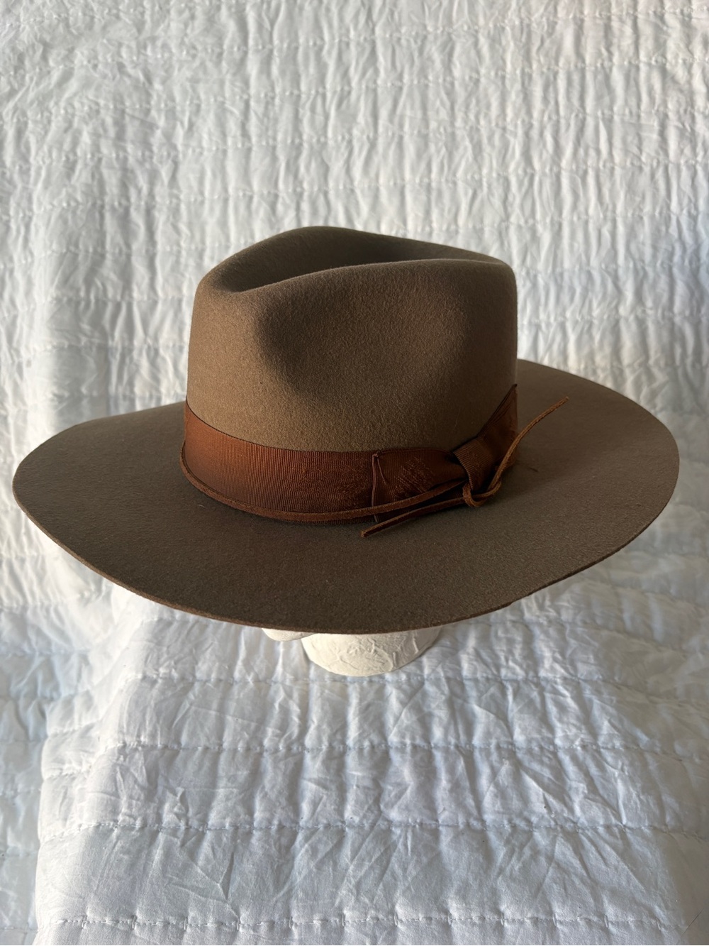 WYETH 100% Wool Felt Wide Brim Fedora Taupe Brown Grosgrain Bow O/S